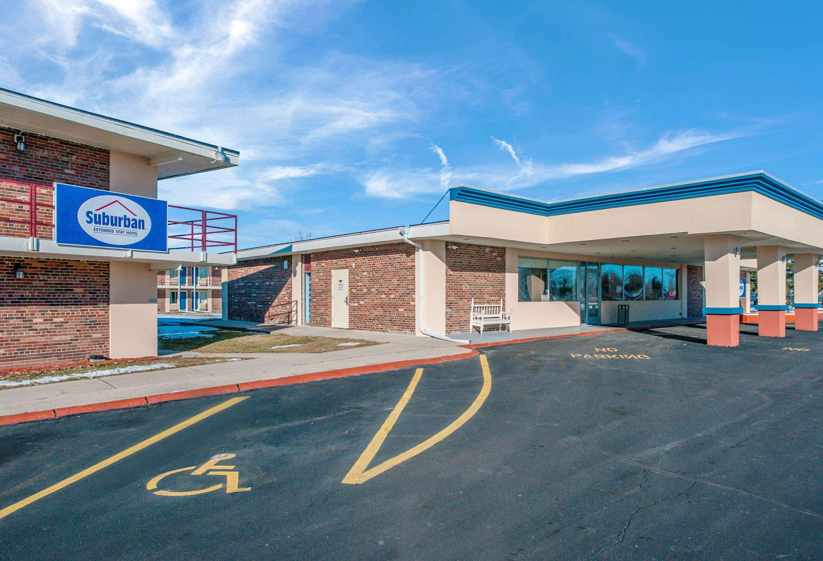 Suburban Studios Neenah-Appleton Exterior foto