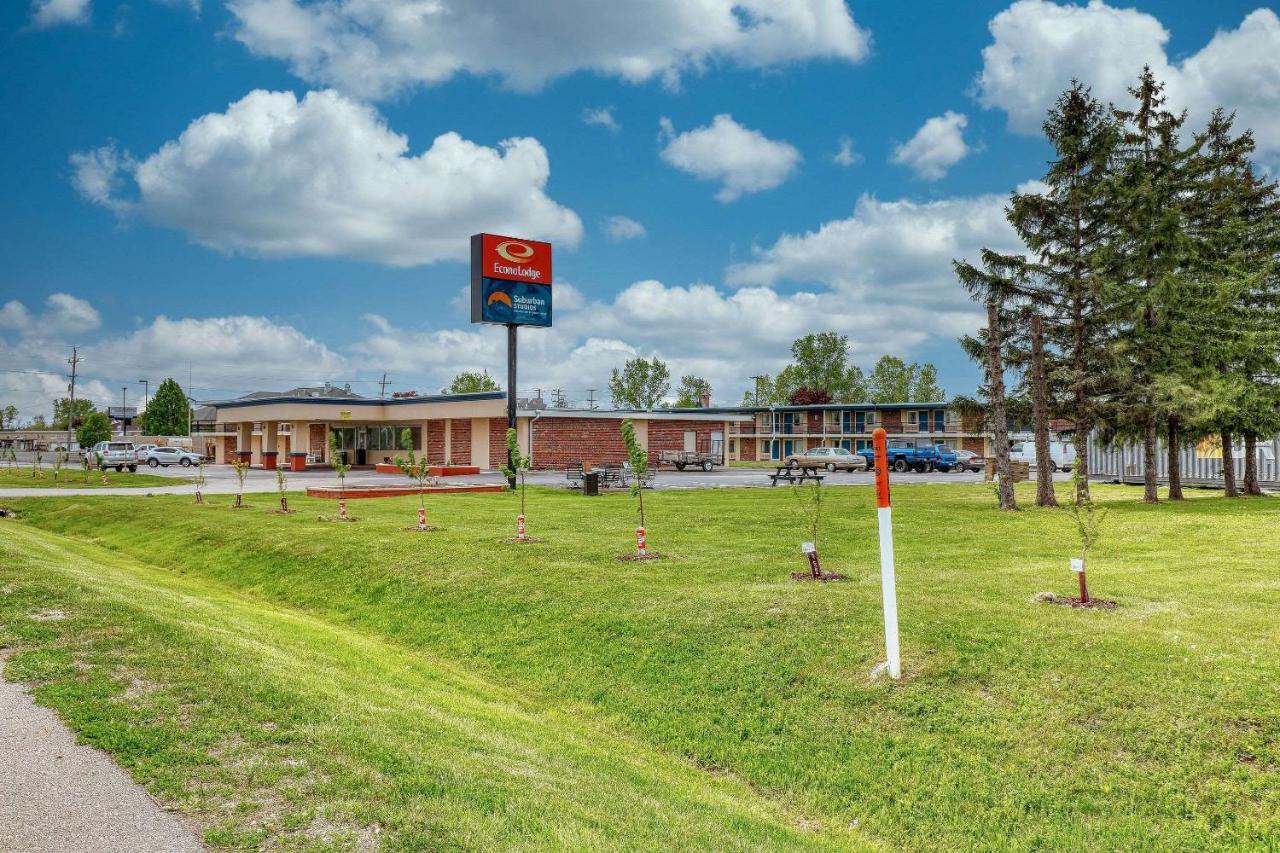 Suburban Studios Neenah-Appleton Exterior foto